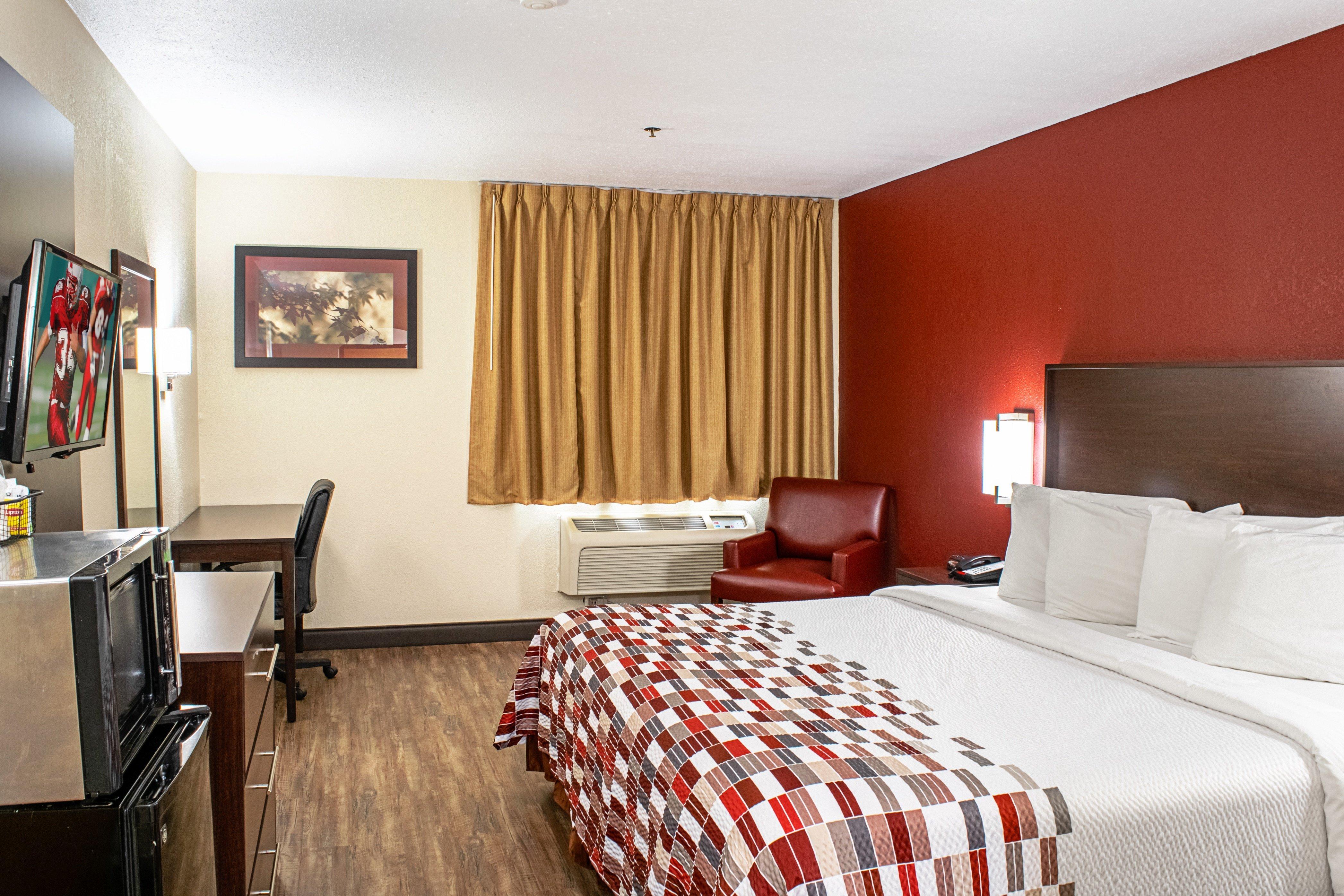 Red Roof Inn & Suites Middletown - Franklin Exterior photo