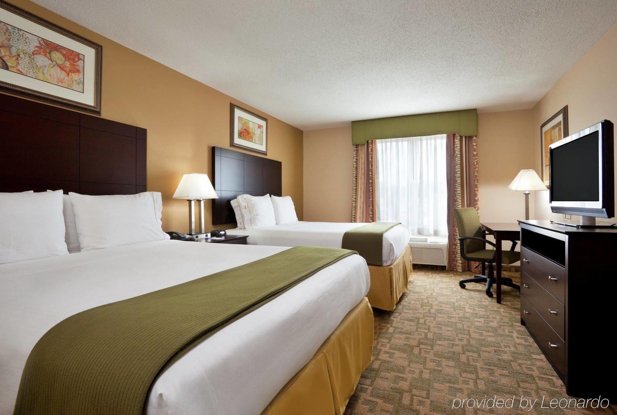 Red Roof Inn & Suites Middletown - Franklin Exterior photo